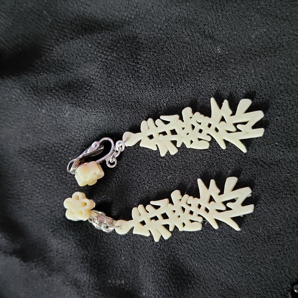 🎈3 for 15 items w/🎈 Woman's Jewelry